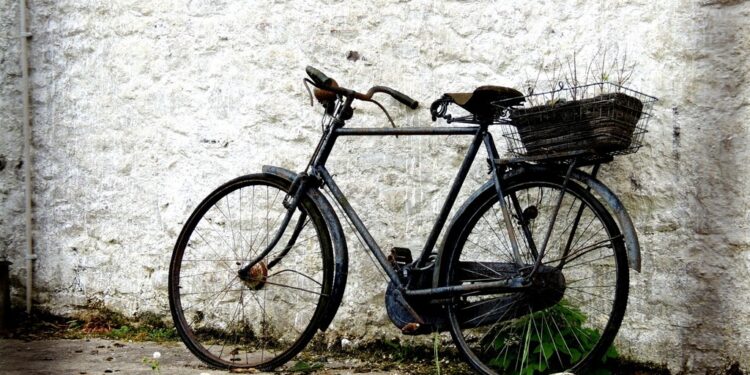 “Is it about a bicycle?” Generosity and Sinn Féin’s approach to politics