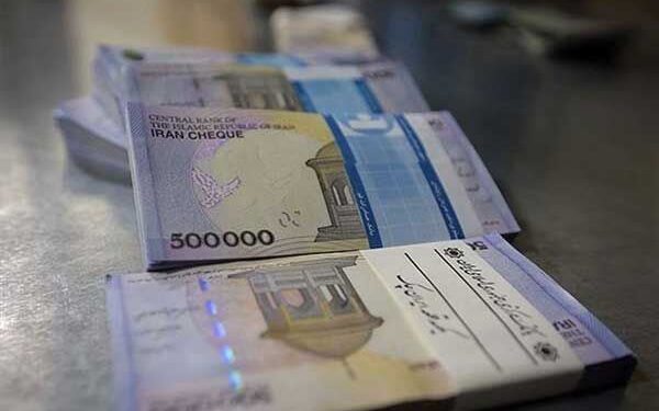 Iran publishes data on daily foreign currency exchange under NIMA rate