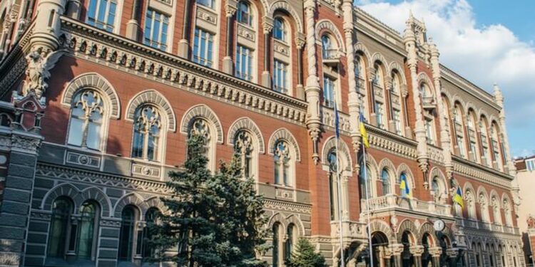 NBU lifts restrictions on import of works, services; introduces other currency concessions