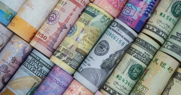 Top 10 highest-valued currencies in 2024 in the world