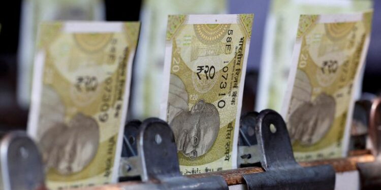 Rupee expected to decline on the back of rising US yields