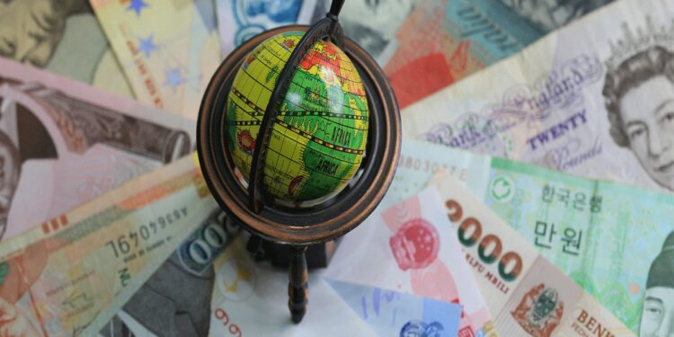 RBI: RBI’s playing aggressively in currency market in FY25