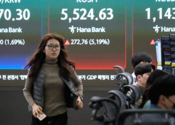 Calm returns to Wall Street as oil prices retreat below $90 per barrel – The Killeen Daily Herald