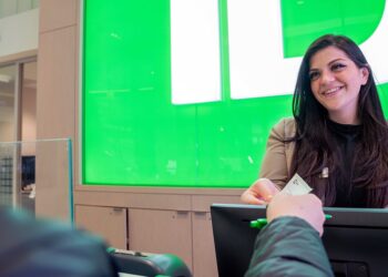 Tips for Sending an International Wire Transfer | TD Stories