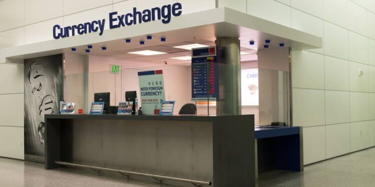 Islamabad Airport launches new currency exchange counter for international arrivals