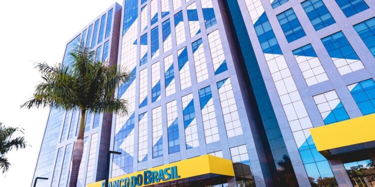 Brazil’s Crypto Industry Unites Against Proposed Stablecoin Tax, Threatens Lawsuit