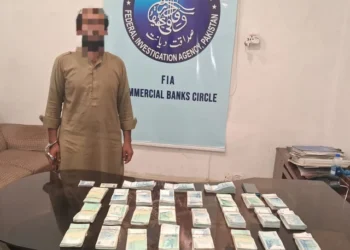 FIA seizes Rs2.89b in foreign currency in Karachi hawala crackdown