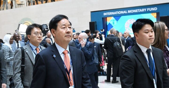 Deputy Prime Minister Koo Seeks Market-Expected Exchange Rate Level – 조선일보