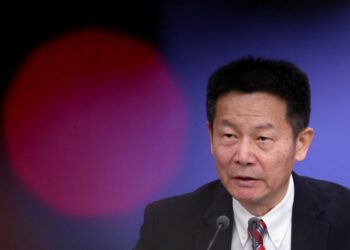 Chinese officials meet Citigroup, Goldman chiefs in Beijing