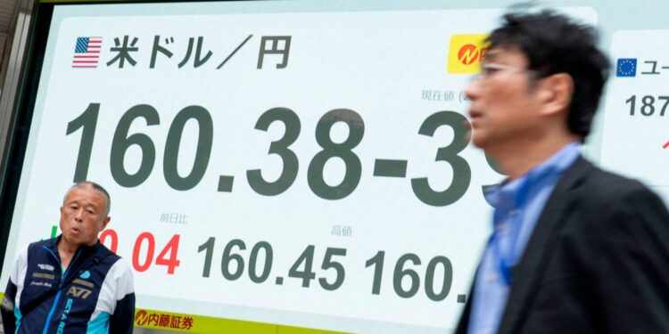Japan determined to prop up yen through intervention