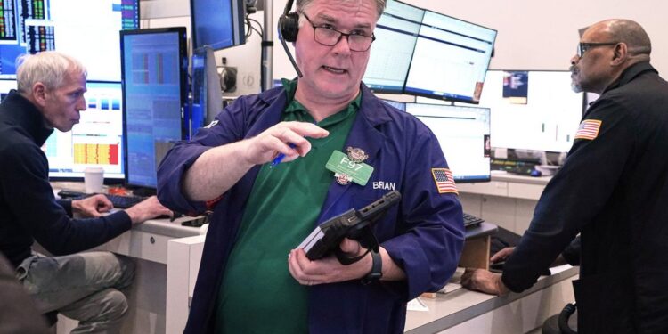 Wall Street points to losses as pessimism over quick end to Iran war persists | Nation/World News