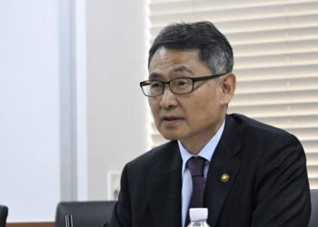 Vice Minister Heo Flags Excessive Foreign Exchange Volatility – 조선일보