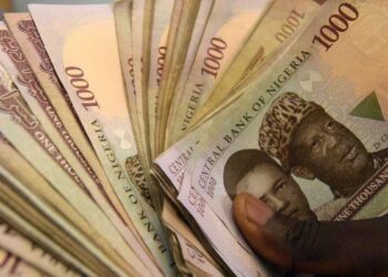 Naira posts weekly loss despite 249.16% liquidity surge at NFEM