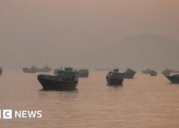 US and Iran exchange strikes in Gulf in latest test of ceasefire – BBC