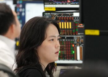The Dow jumps 800 points as oil prices ease, but slumping AI stocks keep Wall Street in check – Beloit Daily News
