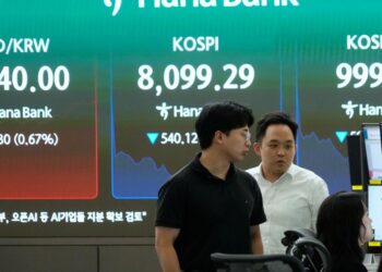 Stocks slump as Big Tech sinks and a strong May jobs report boosts odds for higher interest rates – The Killeen Daily Herald