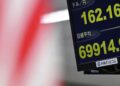 US stocks trim their losses for June | Region