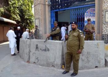 Rs20.4m, dollars, dirhams seized in Pakistan hawala raids – Gulf News