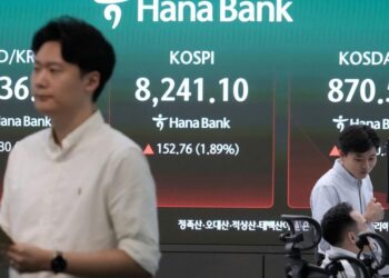 Rebounding AI stocks send the S&P 500 within 1% of its record | Nation & World