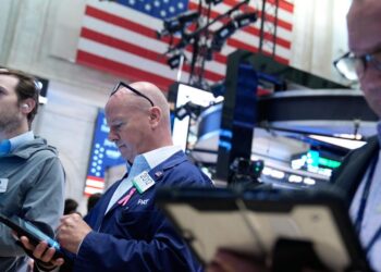 Oil prices rise another 3%, while Wall Street drifts in mixed trading | Ap
