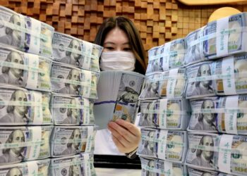 Foreign Stock Sales Drive Record Foreign Exchange Transactions – 조선일보