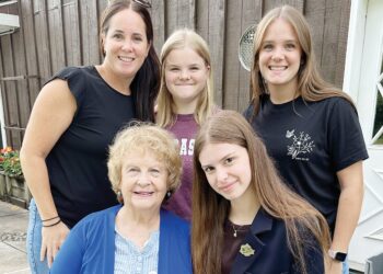 Wyalusing Welcomes Romanian Exchange Student – The Rocket-Courier