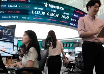 US markets poised to open with gains and oil prices slide again as Trump bashes Big Oil | National News
