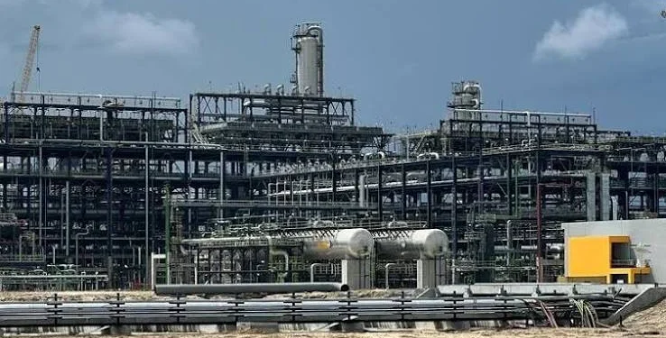FG Weighs Dollar Swap for Dangote Petrol Proceeds
