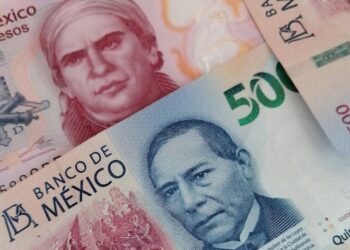 Mexico’s super peso returns, dipping under the 17 to the dollar