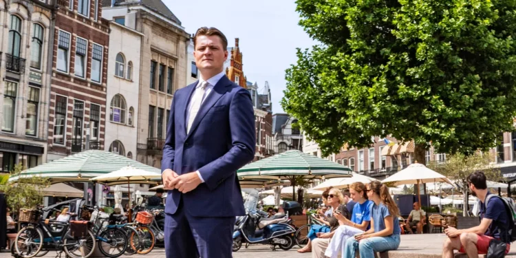 How much Dutch benefit money is being unlawfully transferred abroad? Milan Schenk MP puts down parliamentary questions — FVD International