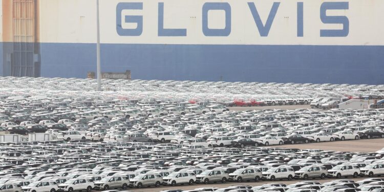 Won rally clouds earnings outlook for automakers, chipmakers
