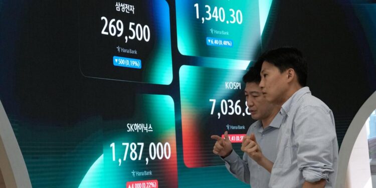 US stocks drift lower following their return from a 3-day weekend | World