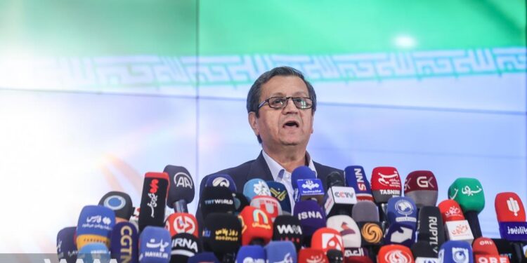 Hemmati to Trump: Iran Has Enough Foreign Currency