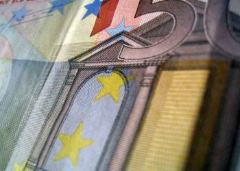 Pound to Euro Exchange Rate Slides towards 1.16 on Gilt-Market Stress
