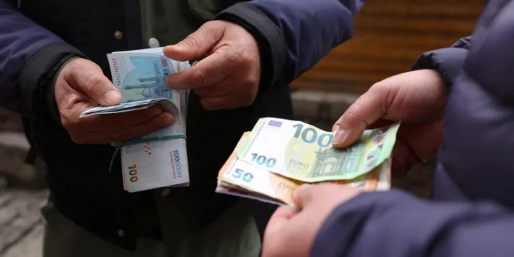 Tehran split over $2bn plan to support rial