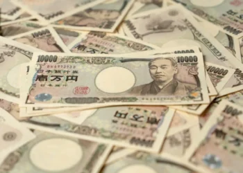 Won-Yen Rate Falls to Lowest in More Than 18 Years, Driving Buys of Yen-Hedged US Treasury ETF